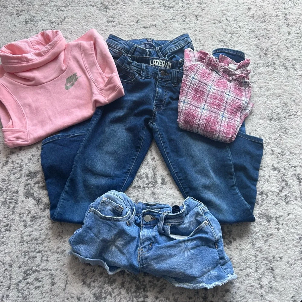 Bundle clothes size 10-12 years old girls.